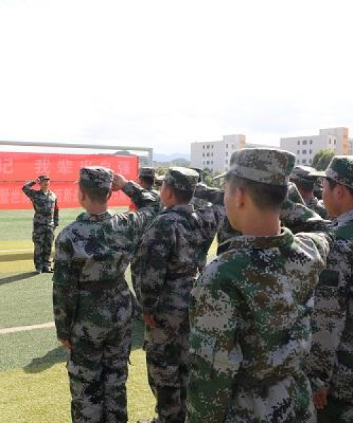 强军题材电影榜单更新，军人的荣耀与牺牲见证