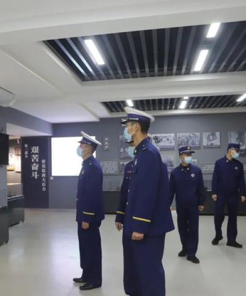 河南天铸消防，励志前行，展现真人男的力量