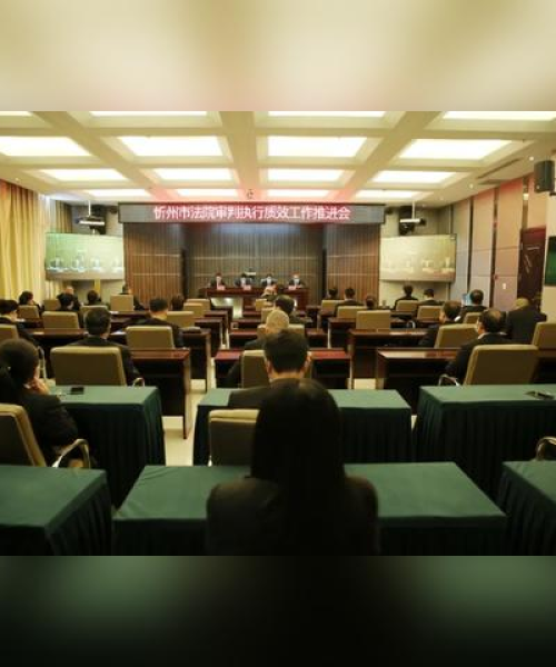 河南天铸消防紧急驰援火车脱轨事故现场，展现救援力量